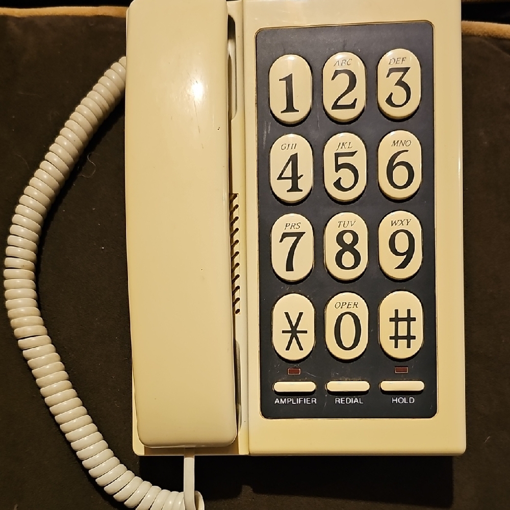 VINTAGE RADIO SHACK phone 80s Cream Brown Home RETRO bar Decor Button